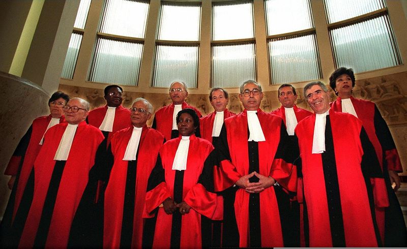 Sudije u Tribunalu Copy